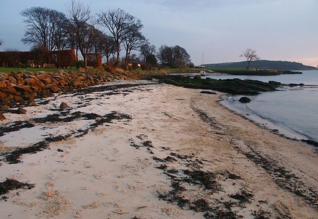 Dalgety Bay Beach by Harbour view